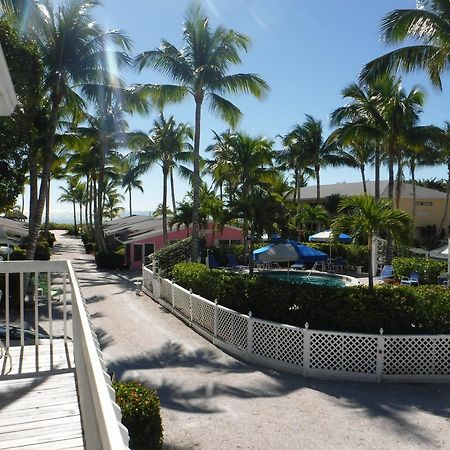 Waterside Inn On The Beach 새니벨 외부 사진