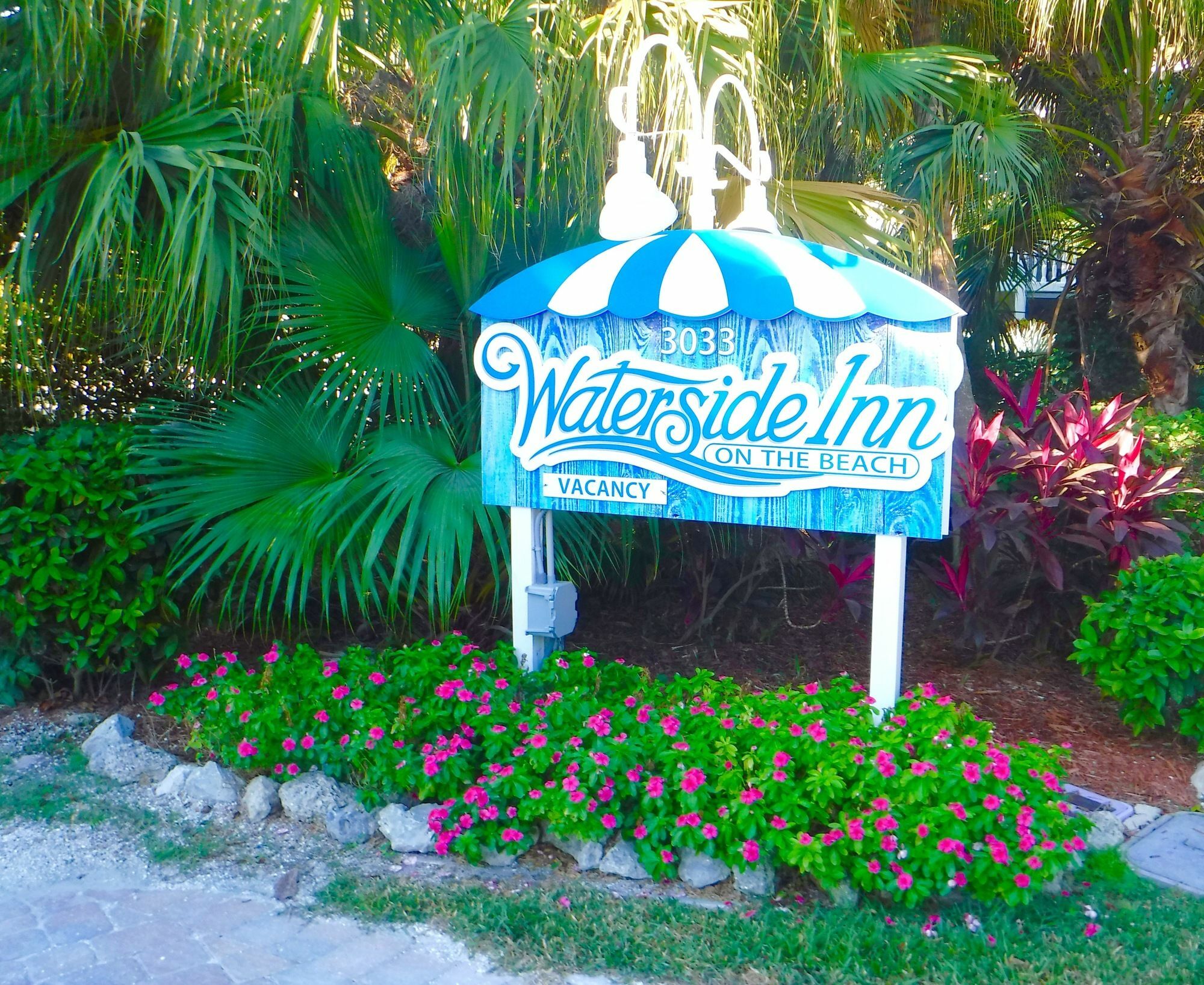 Waterside Inn On The Beach 새니벨 외부 사진